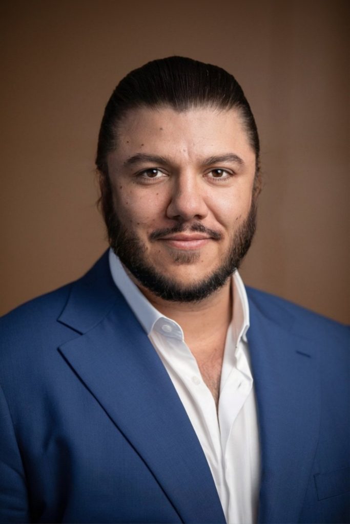 Steve Paoli — Senior Business Director, Strategist & GTM Expert
